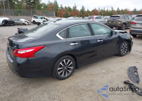 2017 Nissan Altima 2.5 Sv z USA, uszkodzony, nr VIN 1N4AL3AP0HC268748